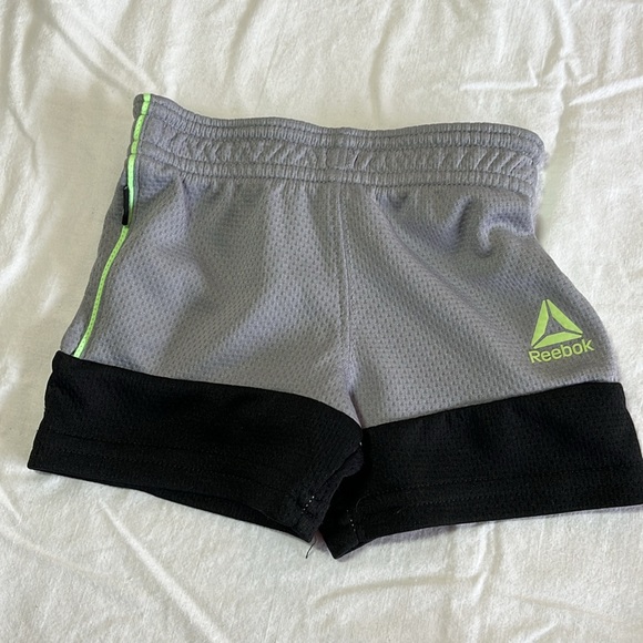 0-3M Nike, Puma, Reebok bundle - Picture 7 of 8